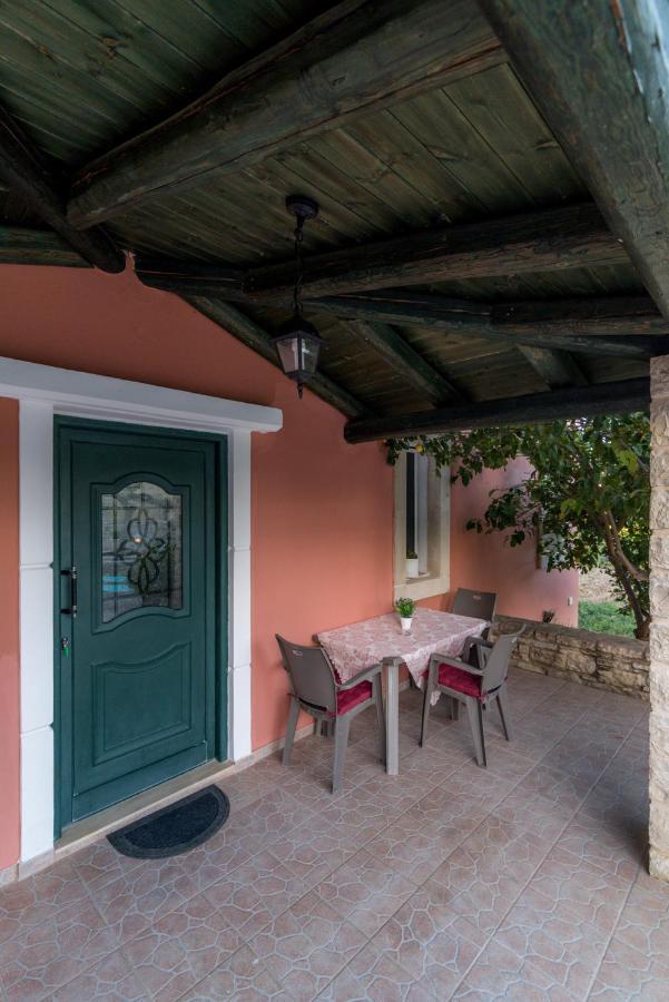 Apartamento Vrisanos Pitsidia Exterior foto