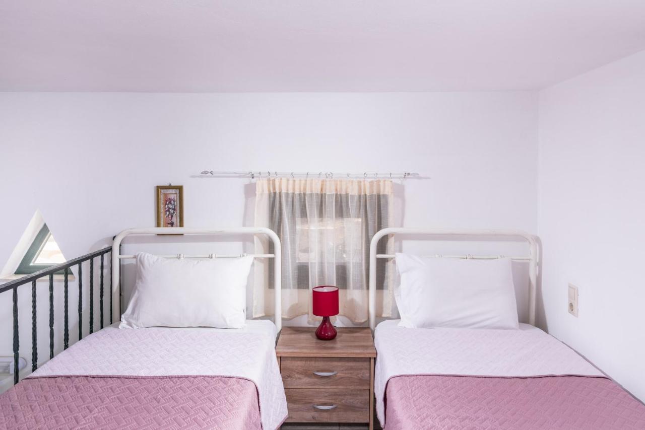 Apartamento Vrisanos Pitsidia Exterior foto